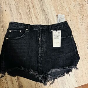 Zara Black Jean Shorts with High-Waisted Design and Frayed Hem